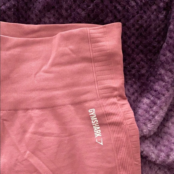 Pink Gymshark leggings 💗 - Picture 2 of 5